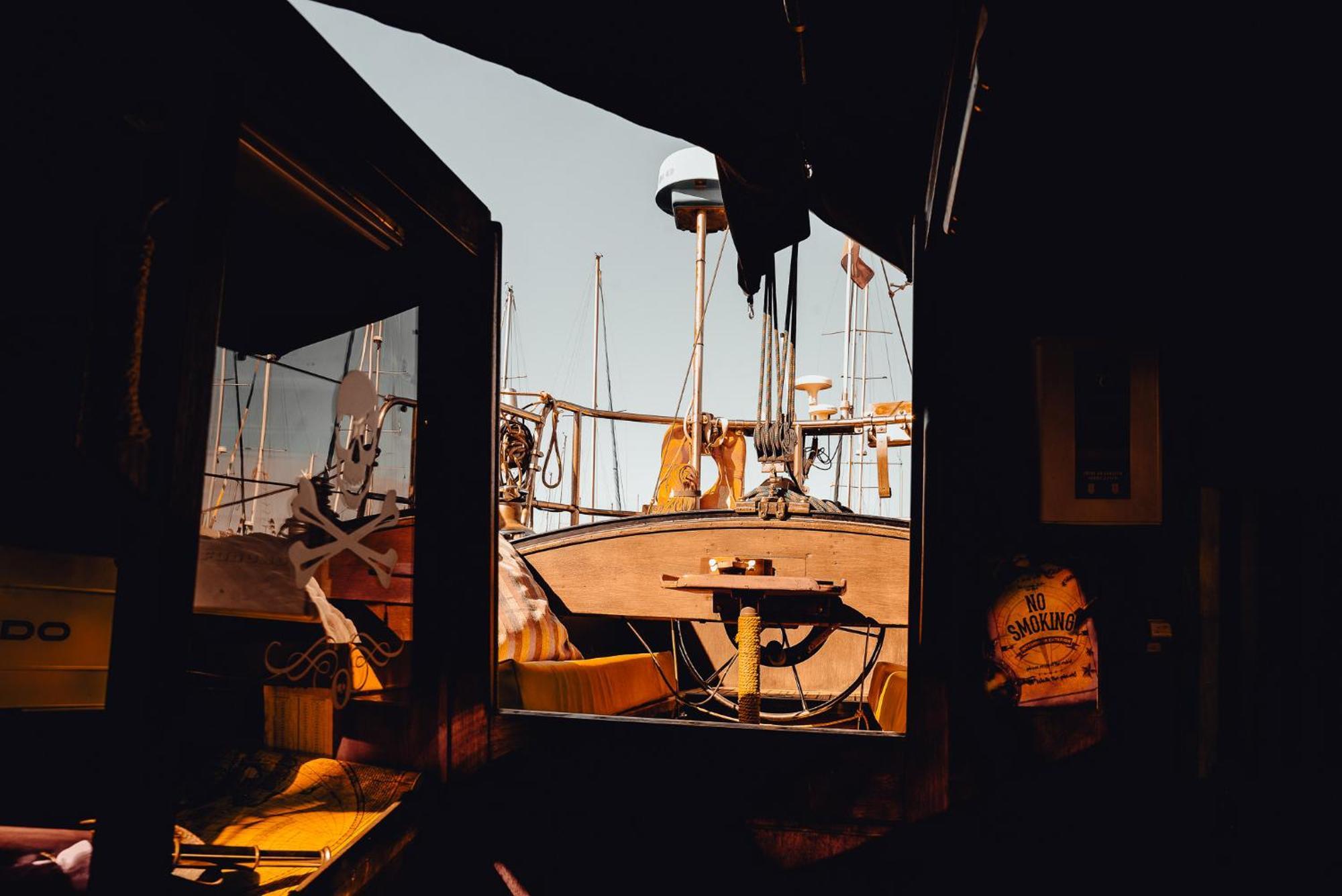 The Captains Locker - 30Ft Yacht San Miguel de Abona Dış mekan fotoğraf