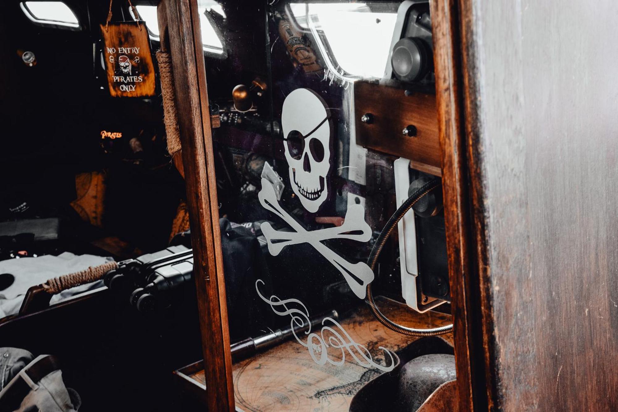 The Captains Locker - 30Ft Yacht San Miguel de Abona Dış mekan fotoğraf